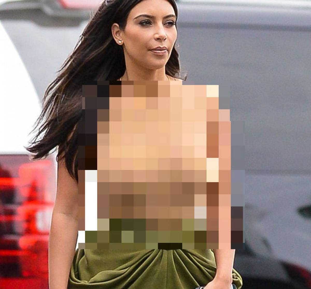 Kim Kardashian, fără sutien! Cum arată vedeta după ce a pierdut lupta cu kilogramele