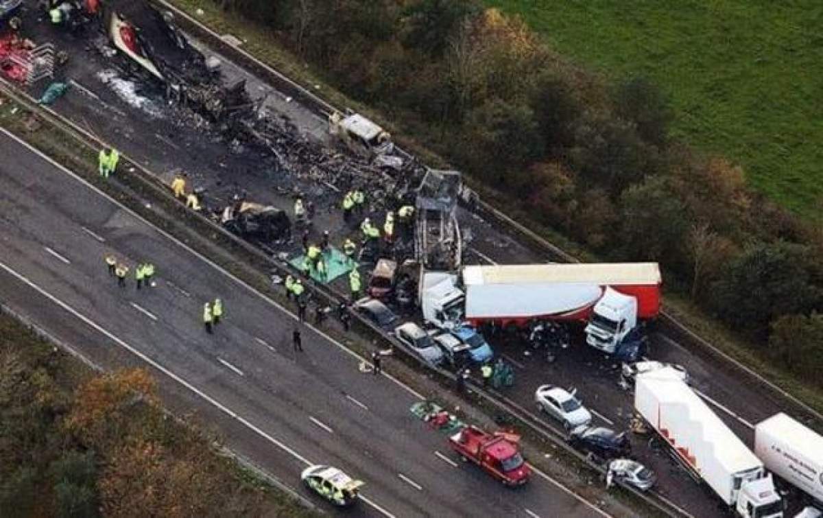 CARAMBOL pe Autostrada Soarelul! 10 maşini s-au lovit, iar circulaţia este paralizată