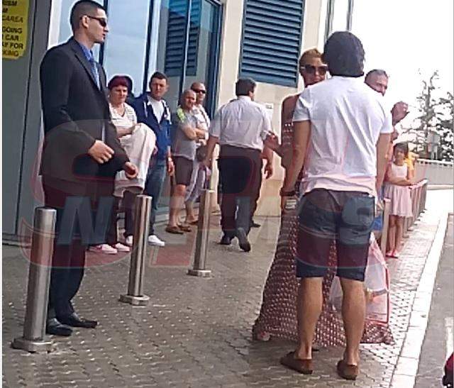 Fosta nevastă a milionarului Cosmin Bălcăcean, răsfăţată de iubitul turc! Nu o să crezi ce surpriză i-a făcut! IMAGINI PAPARAZZI