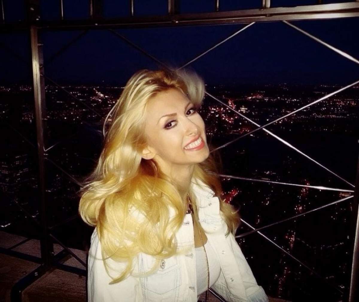 Andreea Bălan a ajuns deasupra New York-ului! Imagini de excepţie cu artista, de pe Empire State Building