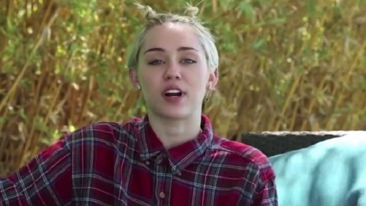 VIDEO/ Miley Cyrus a surprins întreaga audienţă la premiile VMA. Gestul pe care l-a făcut i-a impresionat pe toţi cei prezenţi şi nu numai