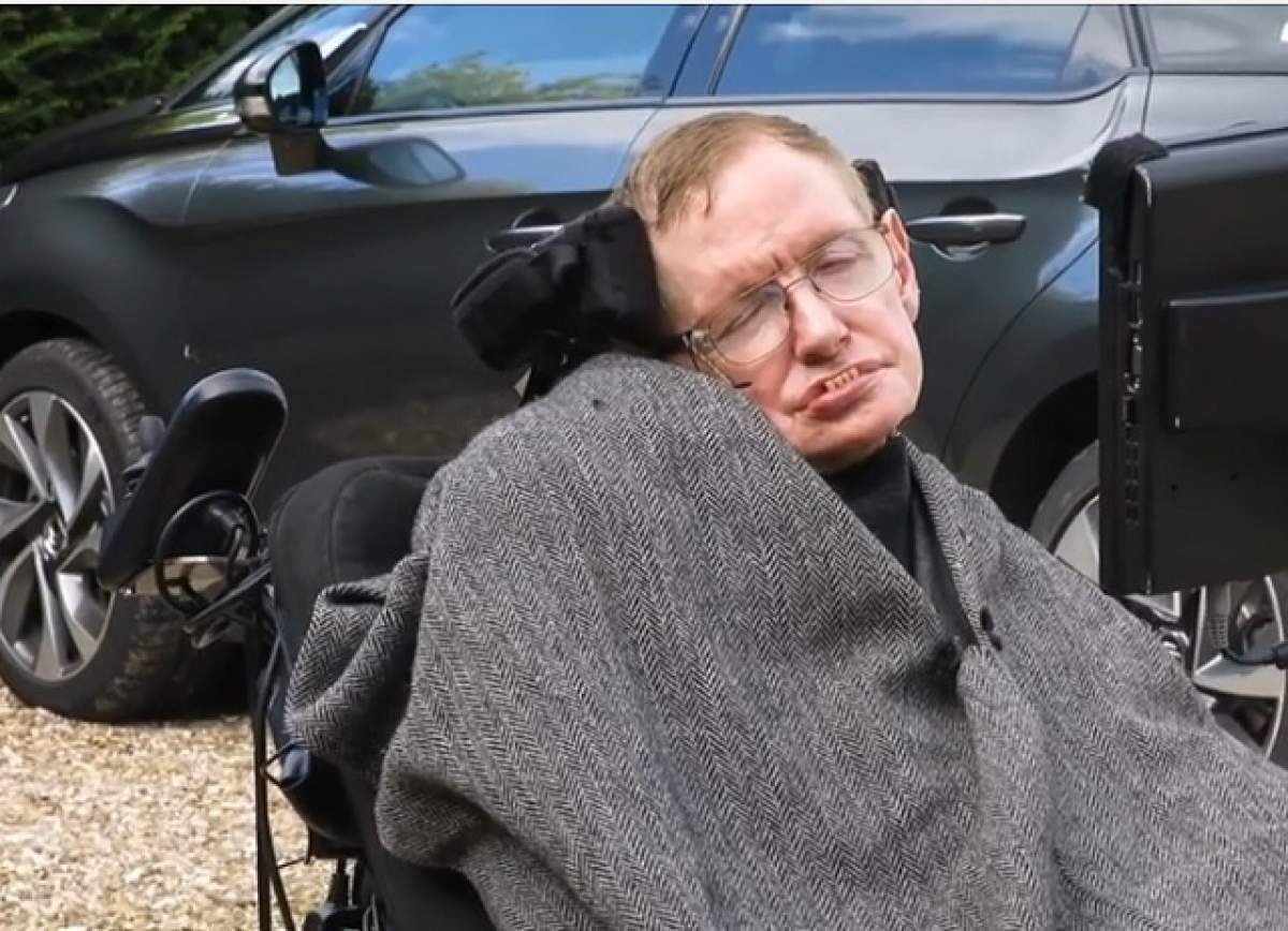 VIDEO / Stephen Hawking a acceptat Ice Bucket Challenge ca să lupte împotriva bolii de care suferă!