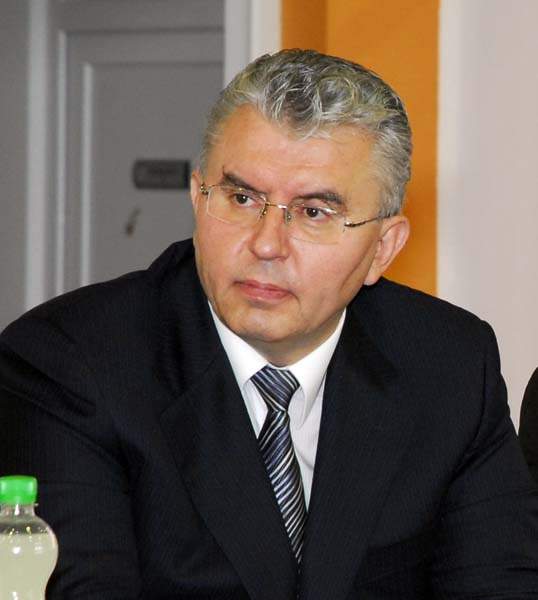 S-au căsătorit! Moştenitoarea imperiului Micula şi soţul ei, Dorin Floruţa, s-au cununat religios!  Imagini şi detalii exclusive de la nunta celor doi!