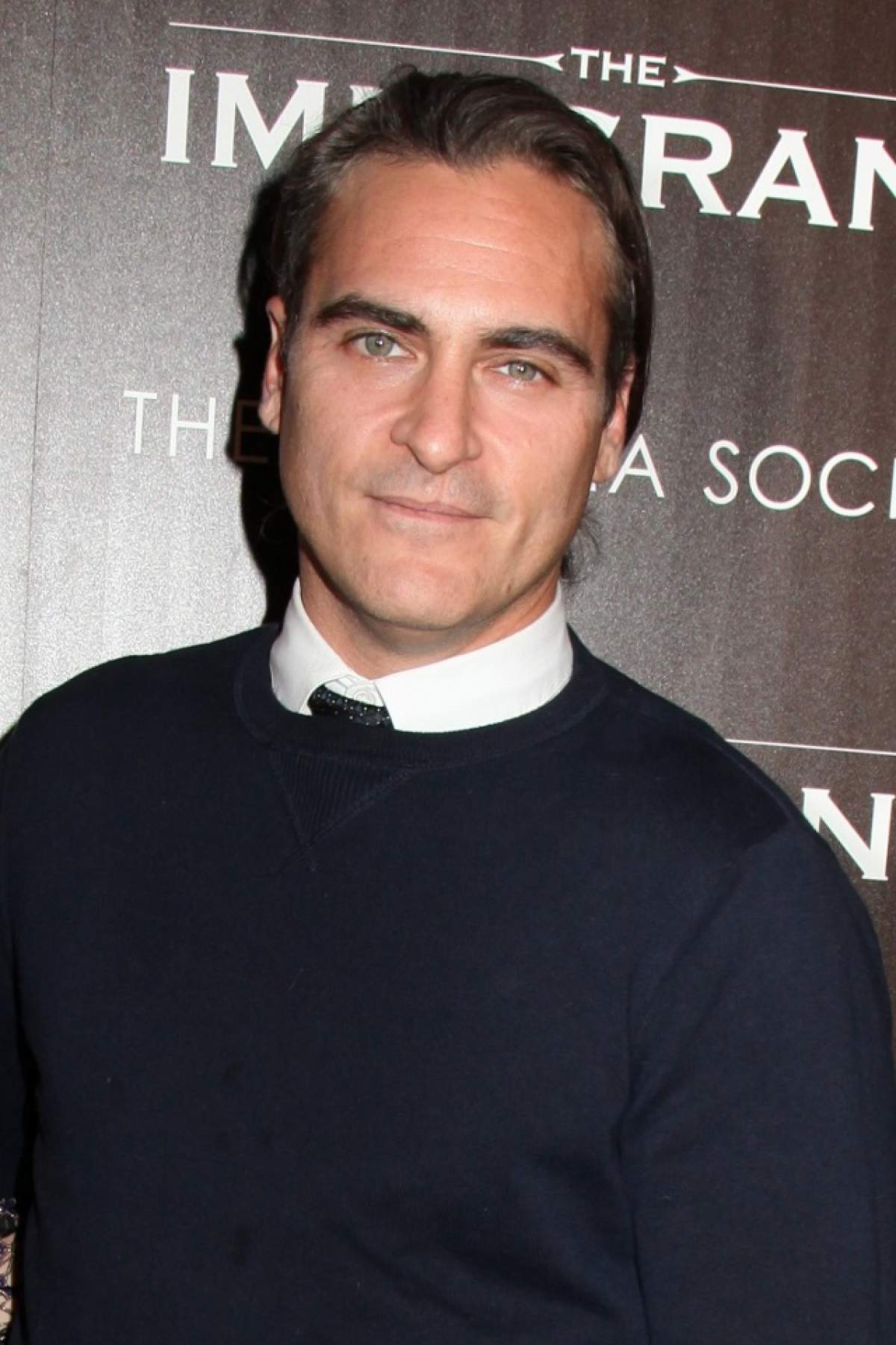 VIDEO / N-o să-ţi vină să crezi cum arată faţa lui Joaquin Phoenix privită invers! Echipa de filmare a rămas interzisă când a realizat ce a apărut pe cameră!