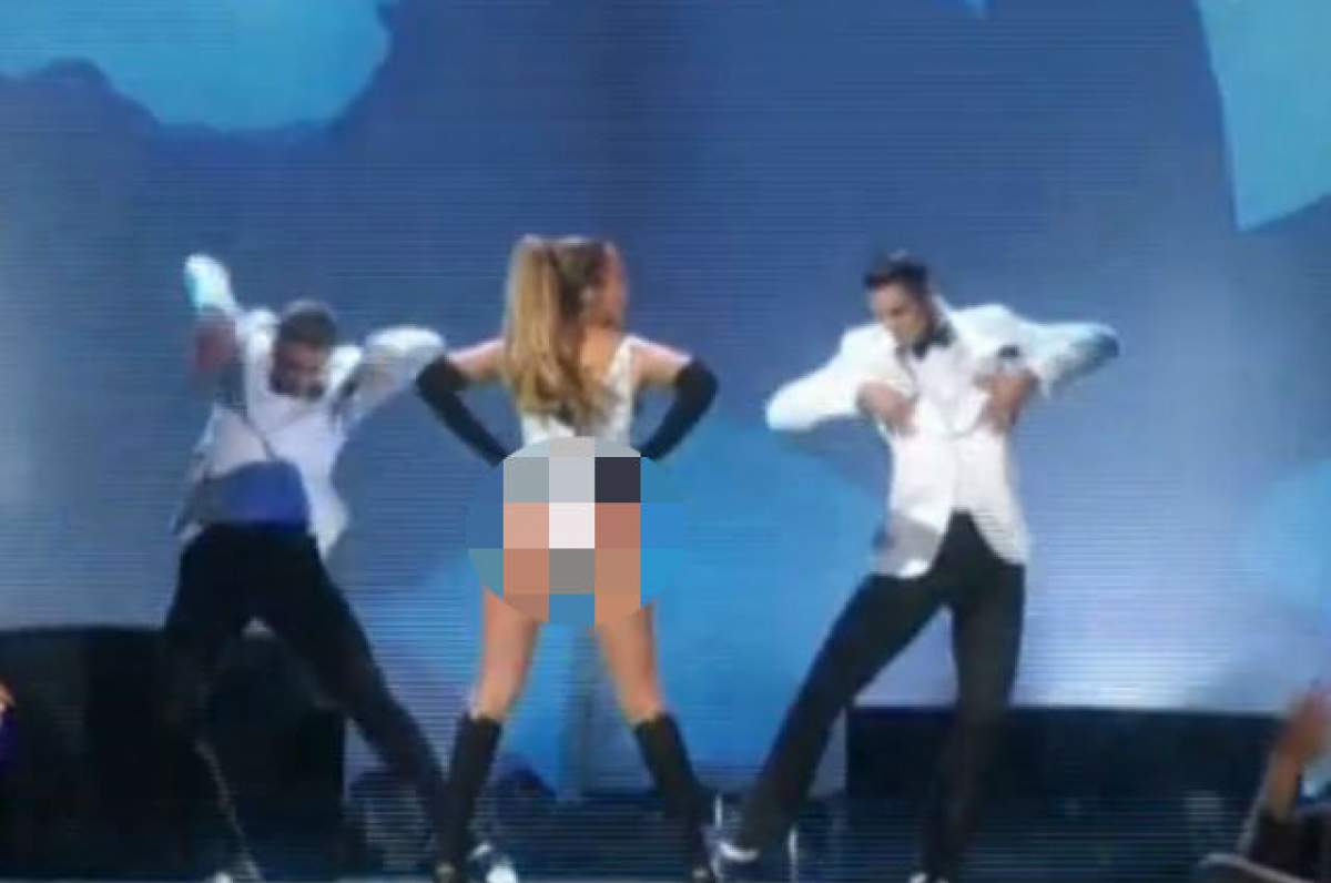 VIDEO / Jennifer Lopez, dans provocator! Artista şi-a arătat posteriorul pe scenă