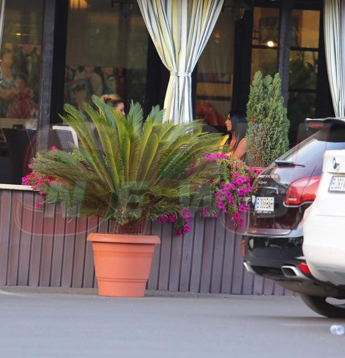 Leo de la Strehaia va lua foc când va vedea imaginile astea! Paparazzii Spynews.ro au prins-o pe Renata în timp ce...