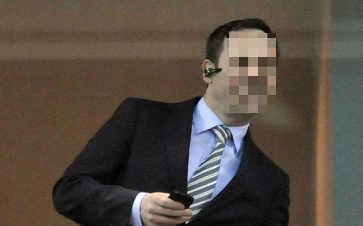 Plini de bani în acte, cerşetori în realitate! Copiii unui milionar celebru, lăsaţi fără un leu