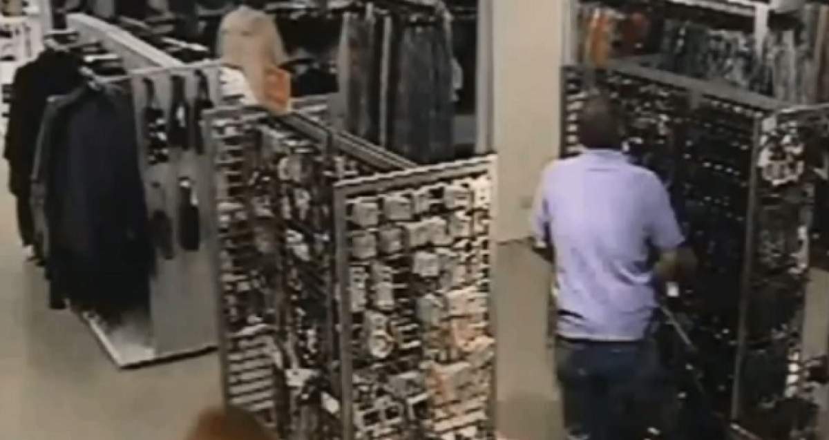VIDEO/ Câtă nesimţire! Un bărbat a urinat în mijlocul unui magazin şi a plecat! Toată scena a fost filmată