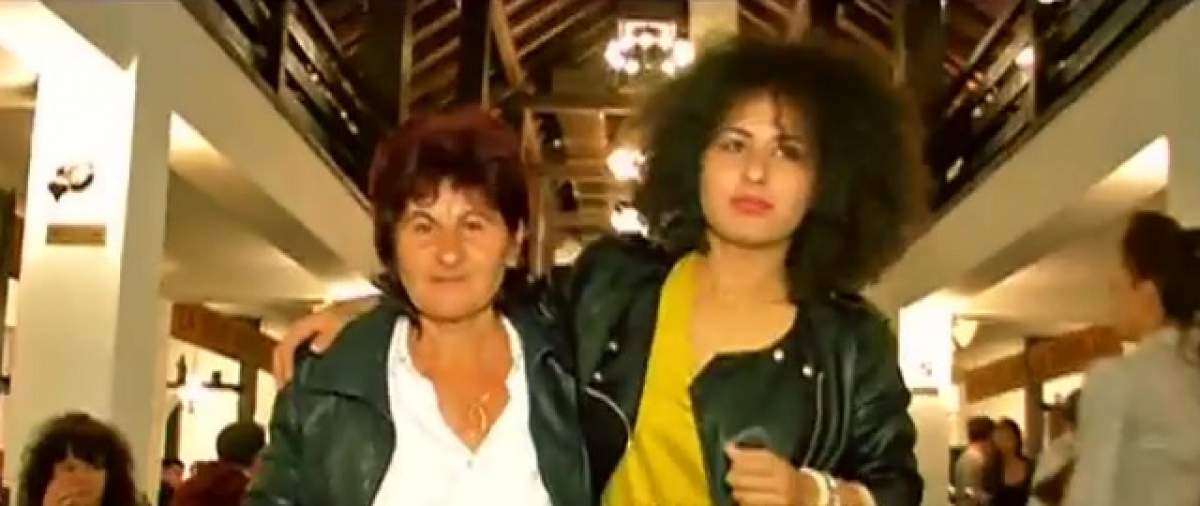 VIDEO / Monica Sannino, concurenta de la "X Factor", şi-a emoţionat mama până la lacrimi! Ce cadou de suflet i-a oferit