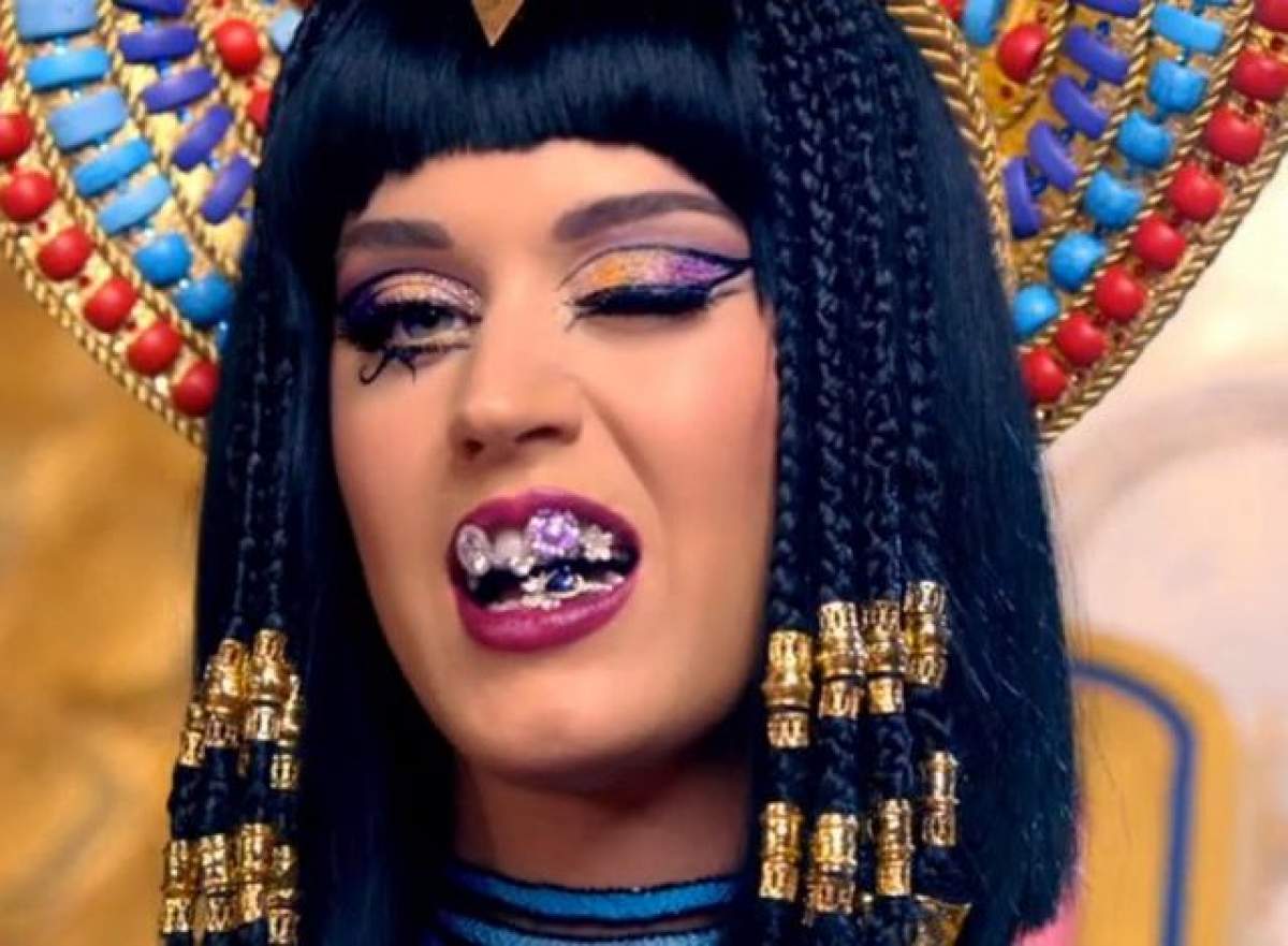 Schimbare extremă de look pentru Katy Perry! Toţi au comparat-o cu un desen animat