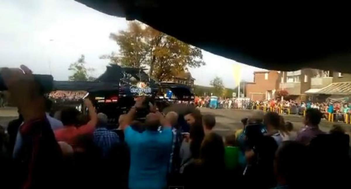 VIDEO / Măcel în timpul unui spectacol! O maşină 4x4 a ucis 3 persoane şi a făcut mai multe victime