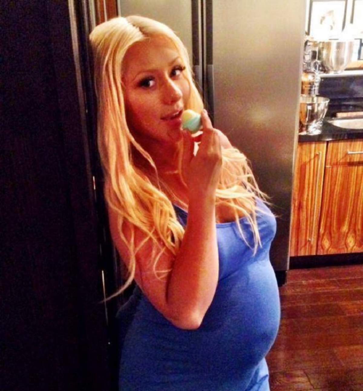 Cum arată Christina Aguilera la două săptămâni după ce a născut