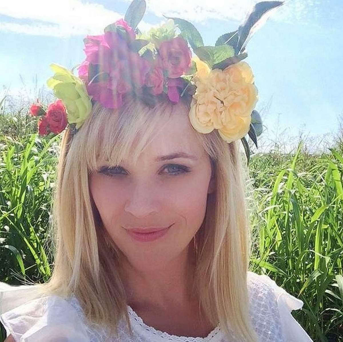 FOTO / Reese Witherspoon, GAFĂ VESTIMENTARĂ de neiertat! Deși a născut de trei ori, s-a îmbrăcat așa!