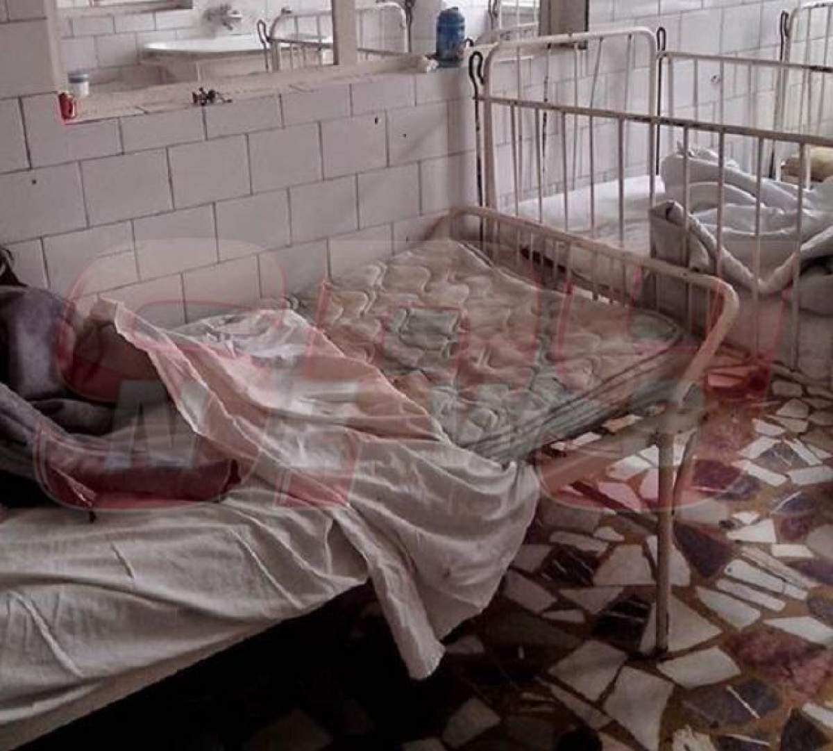 INCREDIBIL! Copii ţinuţi în mizerie la Spitalul de Urgenţă din Călăraşi! "E ca într-un lagăr de concentrare"