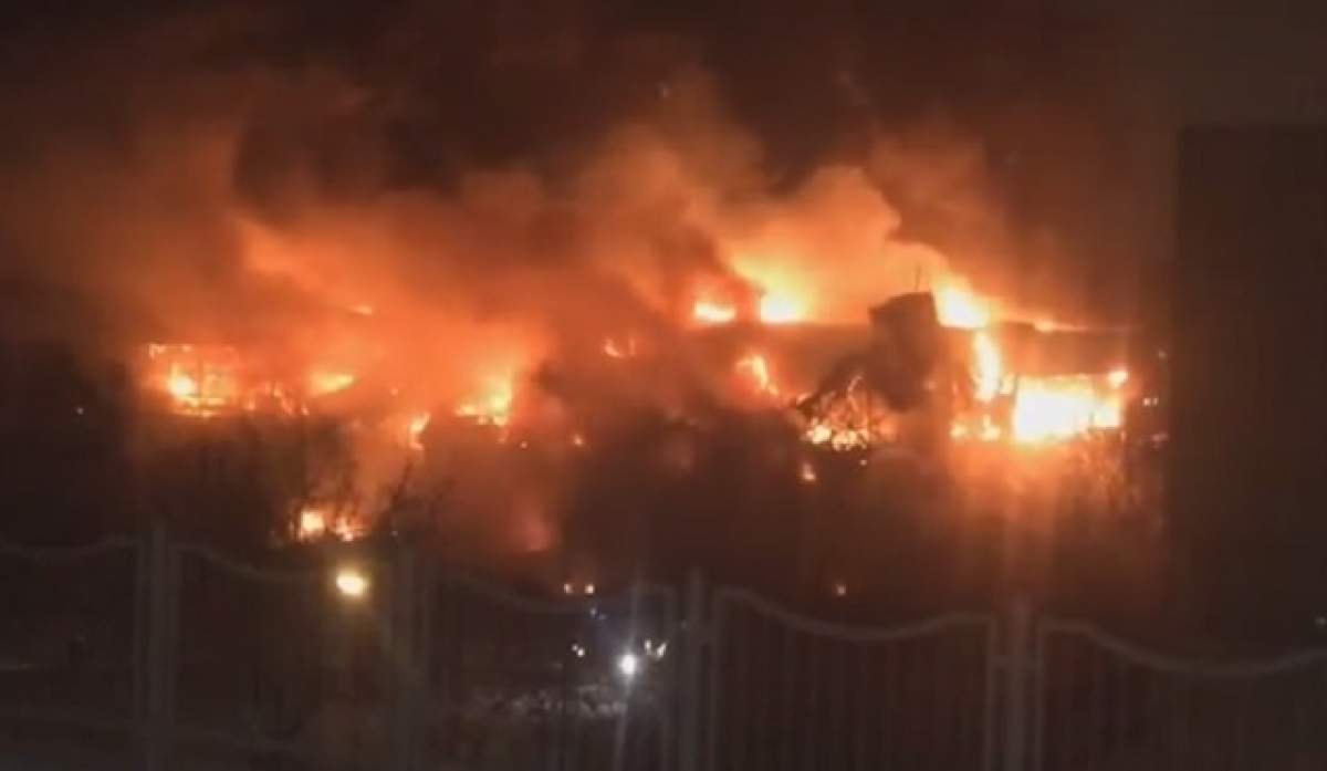 INCENDIU de proporţii la cea mai mare BIBLIOTECĂ UNIVERSITARĂ