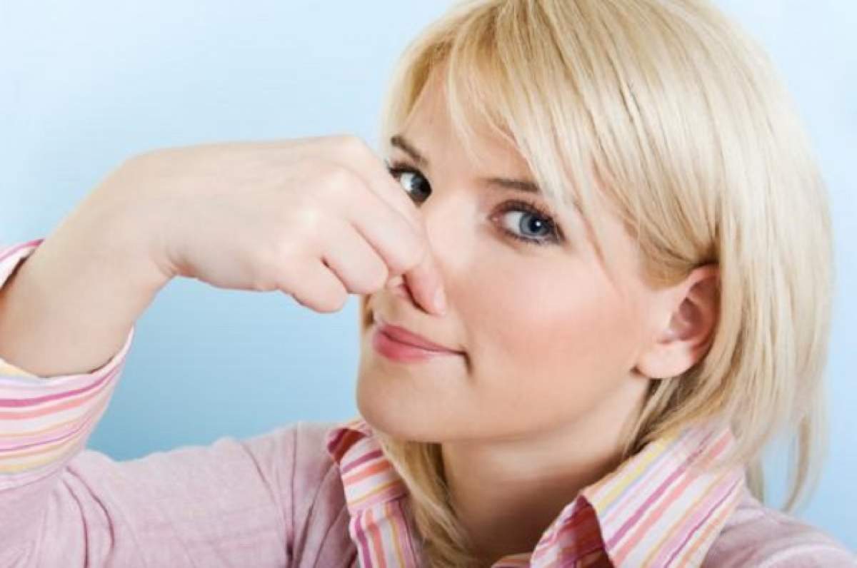 ÎNTREBAREA ZILEI: DUMINICĂ - Cum scăpăm de respiraţia urât mirositoare, cauzată de usturoi?
