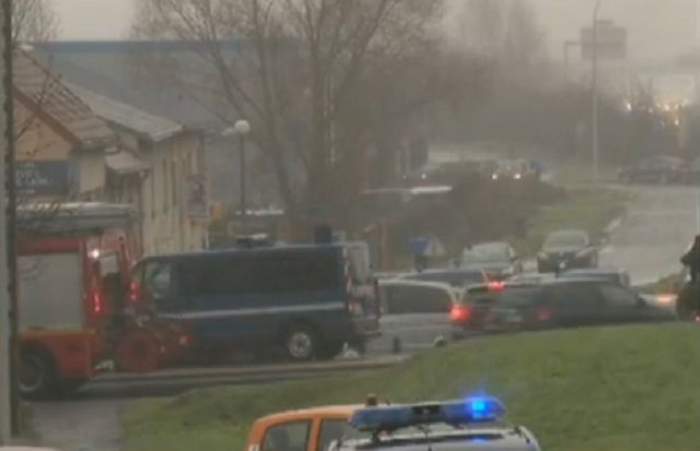 Noi focuri de armă în Franţa! 2 oameni au murit şi 20 au fost răniţi