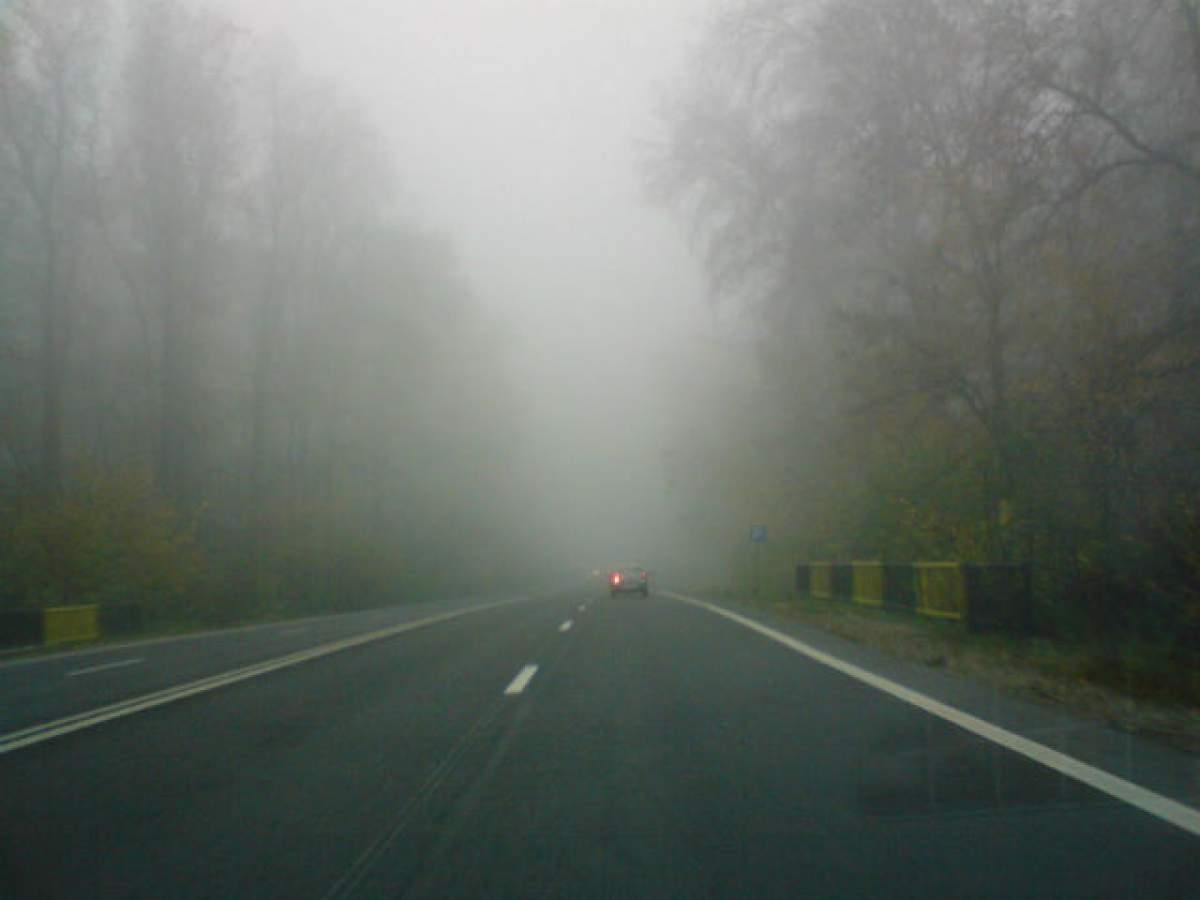 Atenţie şoferi! Meteorologii au emis un nou cod galben pentru ceaţă!