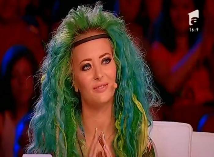 VIDEO / Un concurent X Factor i-a făcut declaraţii de dragoste Deliei: "Te iubesc pentru că eşti mirifică!" Răspunsul vedetei te va lăsa mască