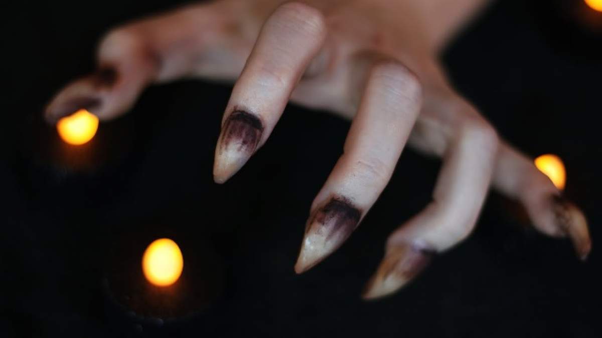 VIDEO / Manichiură de "groază". Cu unghiile acestea, îți vei speria toți prietenii de Halloween! Cum se realizează