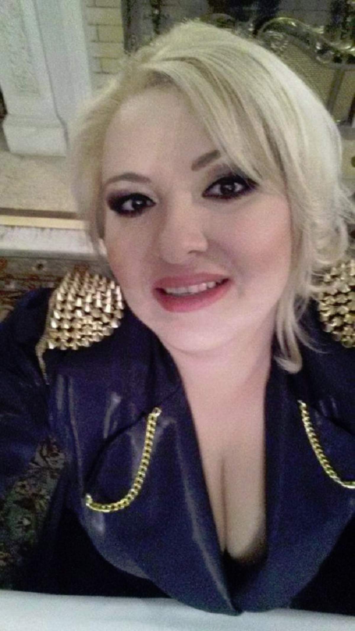 Viorica de la Clejani, cu căciulă în cap şi nemachiată alături de viitorul său ginere! Cum îl "alintă" mama soacră?
