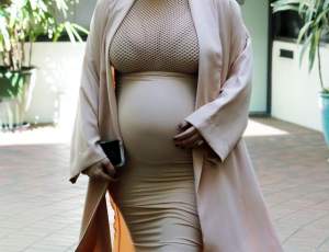 Kim Kardashian, dezgustată de propria sarcină. "Cea mai urâtă experienţă de viaţă"