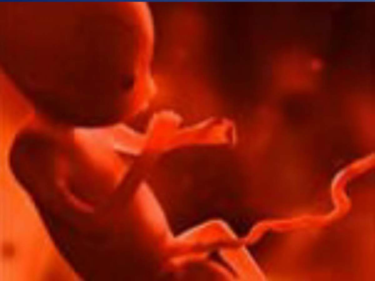 VIDEO / Un copil de doar 4 ani acuza dureri în zona abdomenului! Părinţii l-au dus de urgenţă la spital! Ce au descoperit medicii este ŞOCANT