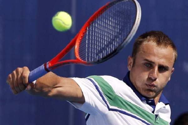Marius Copil s-a calificat în "sferturile" turneului de la Bratislava