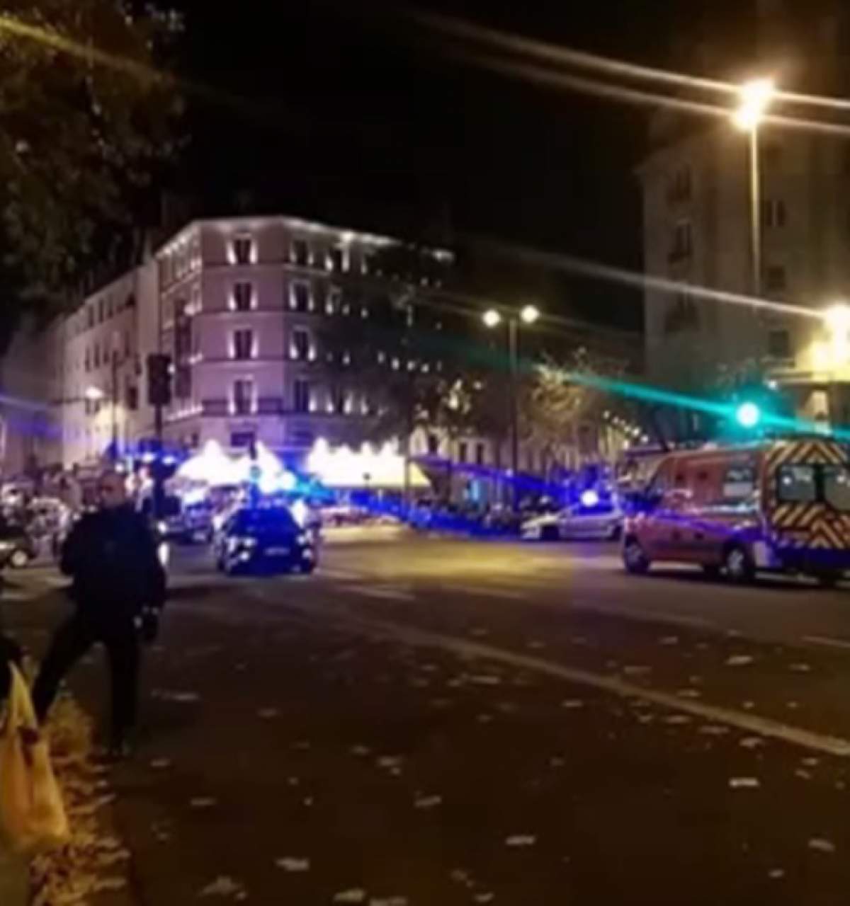 VIDEO & FOTO / PRIMELE imagini de la atacul terorist din Paris! Sunetele de gloanțe și strigătele de ajutor au cutremurat capitala Franței