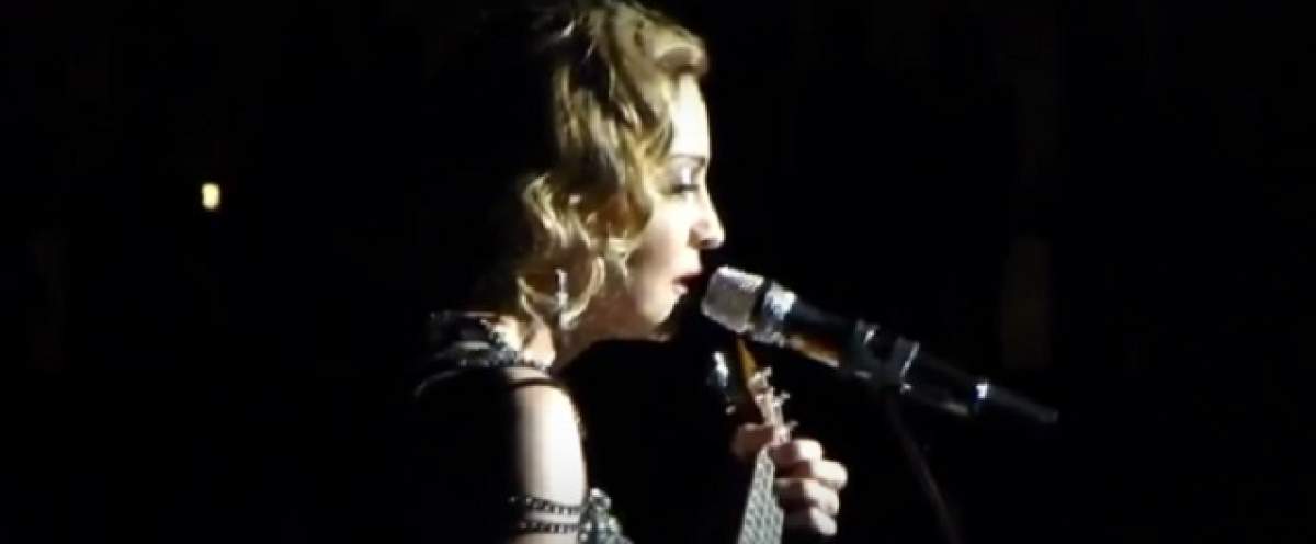 VIDEO / Madonna, în lacrimi după atentatele de la Paris! Omagiul adus într-un concert la Stockholm