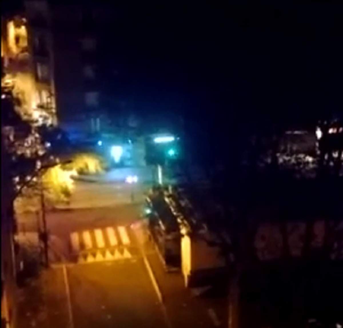 VIDEO / Focuri de armă și detonări lângă Paris! Doi terorişti au murit, iar mai mulţi poliţişti au fost răniţi