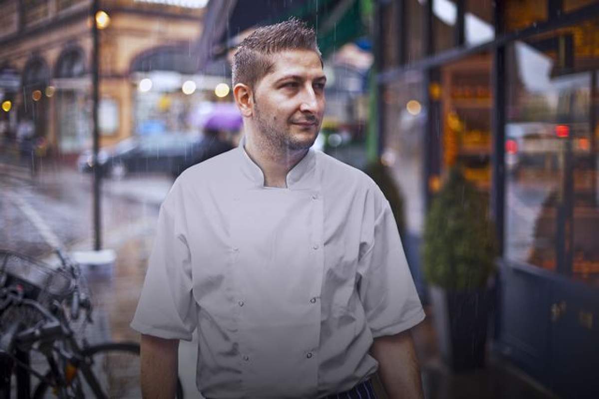 „Am economisit UȘOR și i-am făcut o surpriză soției!” Metoda SIMPLĂ și DEȘTEAPTĂ pe care a găsit-o un român din Anglia