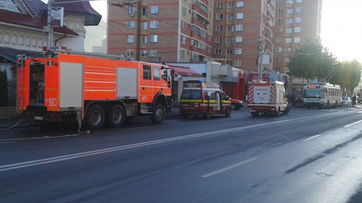 FOTO / Alertă cu bombă în Piatra Neamţ! Tot centrul oraşului este blocat!