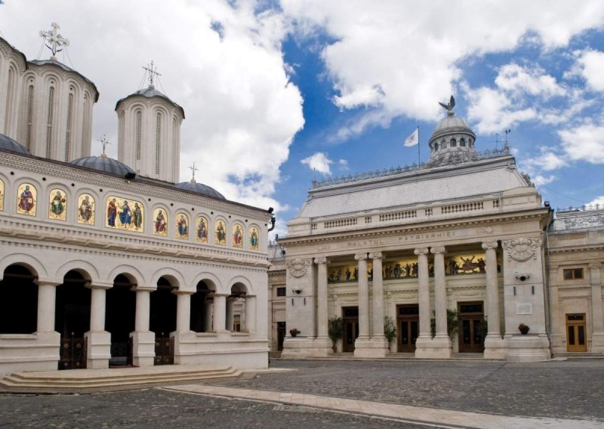 Banu-i ochiul Dracului şi unealta Domnului! Cum încearcă Biserica să mai pună mâna pe nişte terenuri de milioane