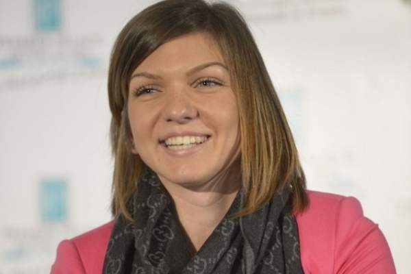 Simona Halep şi-a schimbat look-ul! Sportiva nu mai este blondă