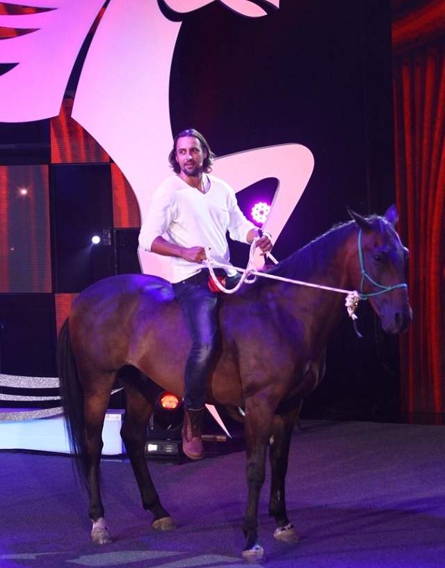 Denis Ștefan vine cu Ardo, calul lui, la „Ham talent”