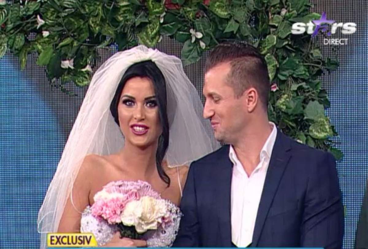 FOTO / ESTE OFICIAL!  Daniela Crudu şi Valentin S-AU căsătorit! Primul sărut şi jurămintele au emoţionat pe toată lumea prezentă la eveniment!