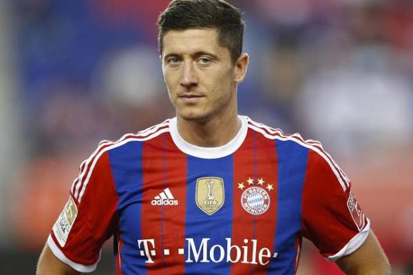 Încă un fotbalist în Cartea Recordurilor! A doborât patru titluri într-un singur meci