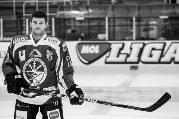 DOLIU în sport! Fostul hocheist Endre Kosa a murit după ce s-a aruncat de la etajul zece al unui bloc din Miercurea Ciuc