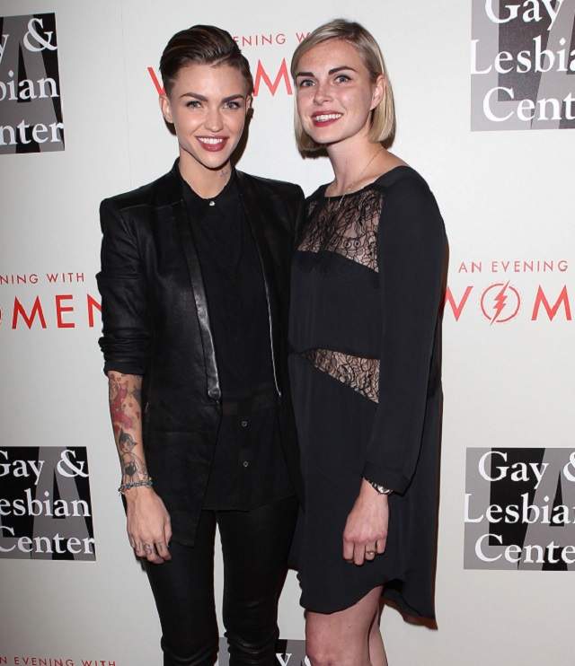 Când toată lumea aștepta nunta, s-au despărțit. Ruby Rose din ”Orange is the new black” a pus punct logodnei cu Phoebe Dahl