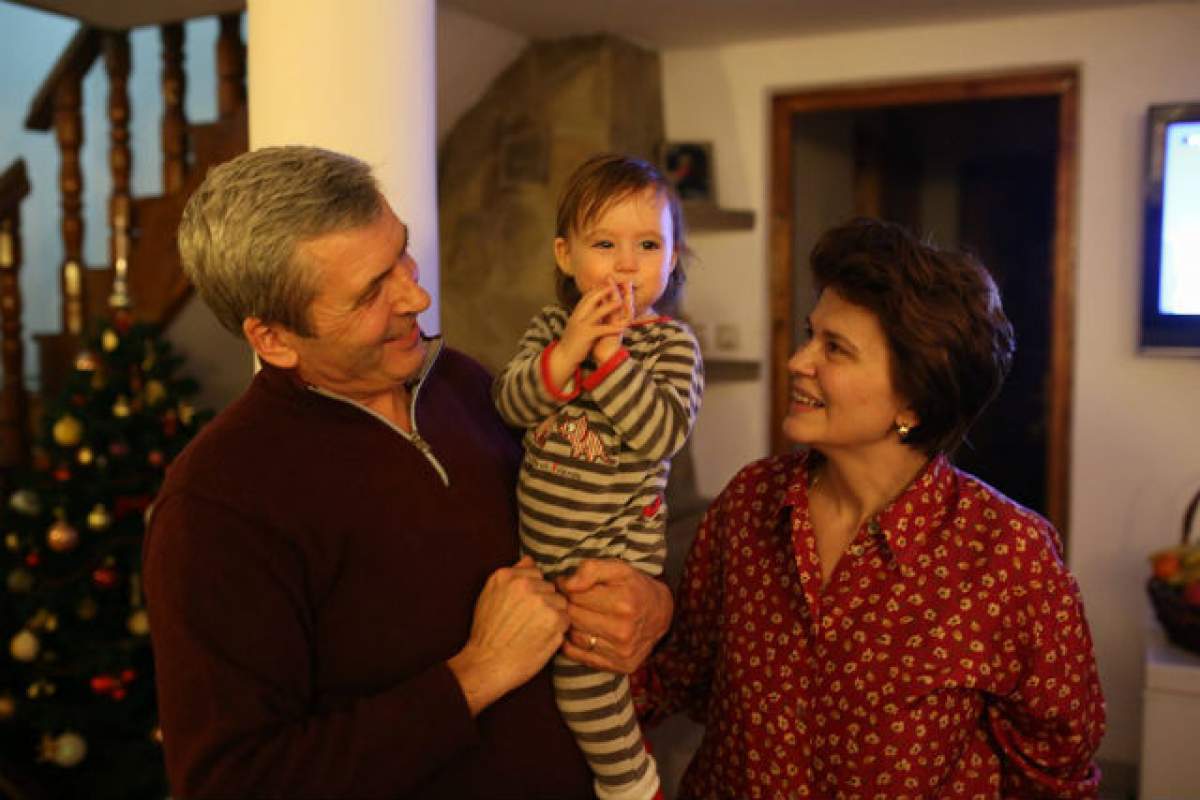 FOTO / Anca Lungu, Crăciun în Bucovina, cu familia! De această dată, fiica ei a fost vedeta