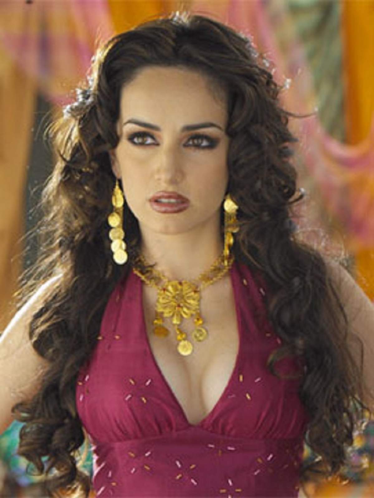 FOTO / Ţi-o mai aminteşti pe Ana de la Reguera din telenovela "Gitanas"? Cum arată nemachiată la 38 de ani