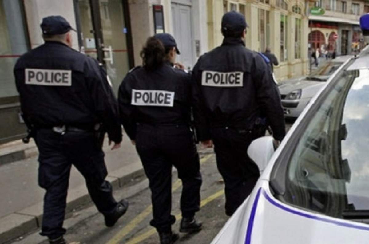 Știre de ultimă oră. Doi suspecți implicați în atentatele de la Paris au fost prinși