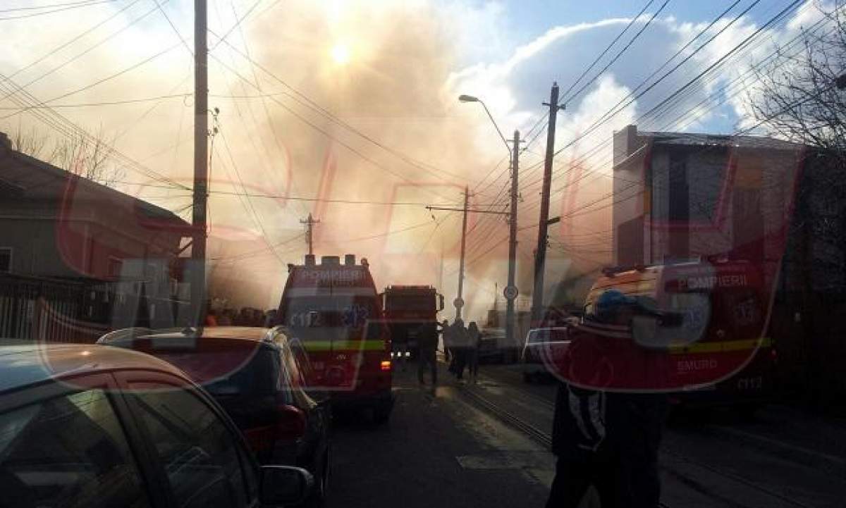 Incendiu de proporţii în Capitală! A fost nevoie de patru autospeciale! Oamenii au ieșit panicați!