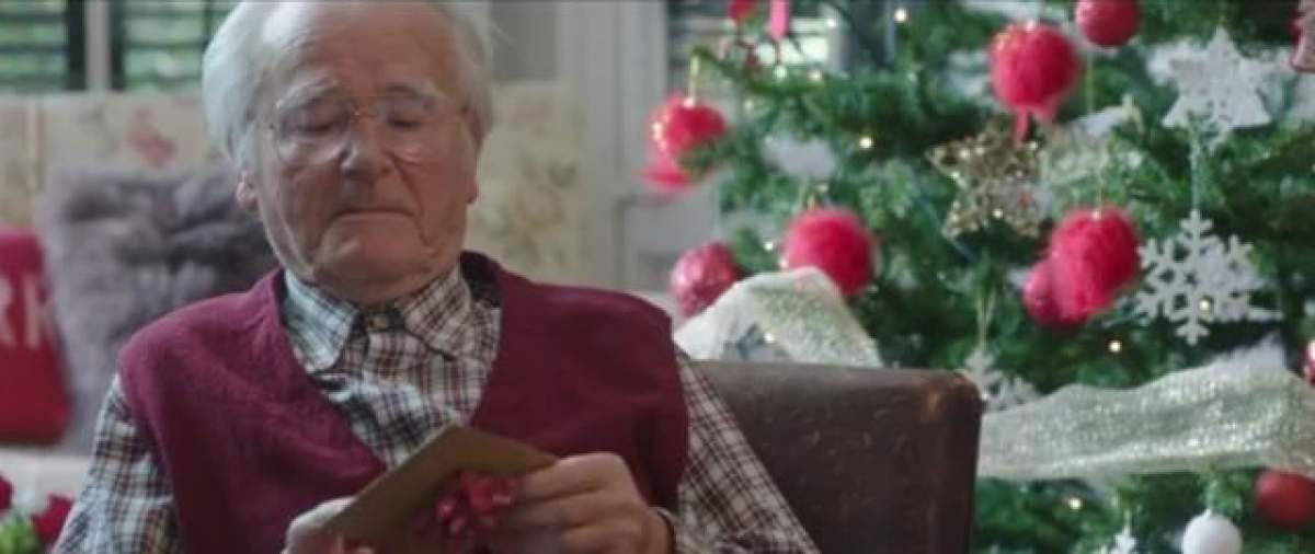 VIDEO / O reclamă de Crăciun la un site cu filme pentru adulţi a ajuns virală pe internet! Motivul este incredibil!