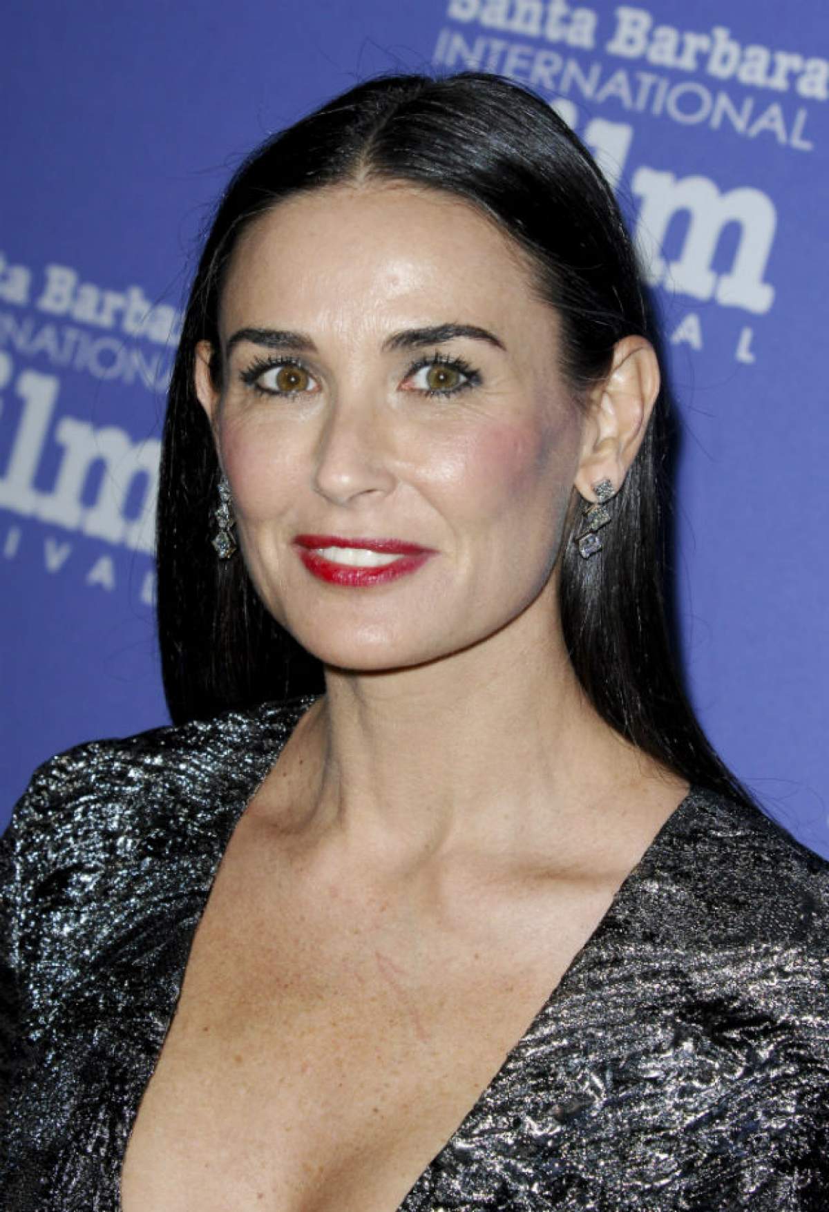 ORIBIL! Fiica lui Demi Moore, neepilată pe covorul roşu