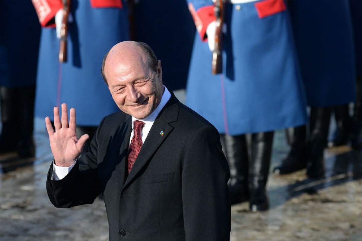 Traian Băsescu se mută în casă nouă! A semnat pentru preluarea vilei în care a locuit Mioara Roman