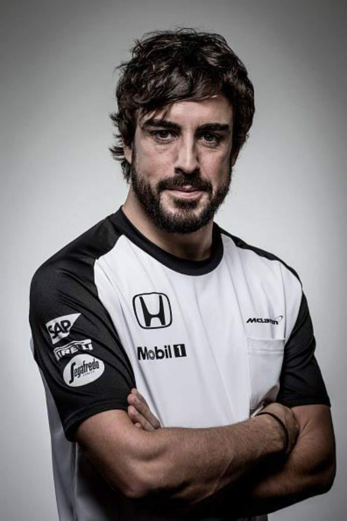 Pilotul Fernando Alonso, transportat de urgenţă la spital în urma unui accident
