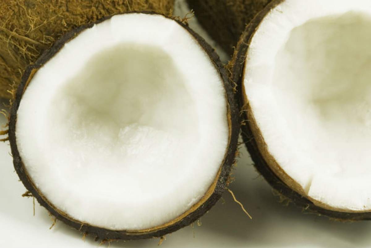 Ştiai că uleiul de cocos înlătură stresul? Beneficiile nebănuite ale acestui produs