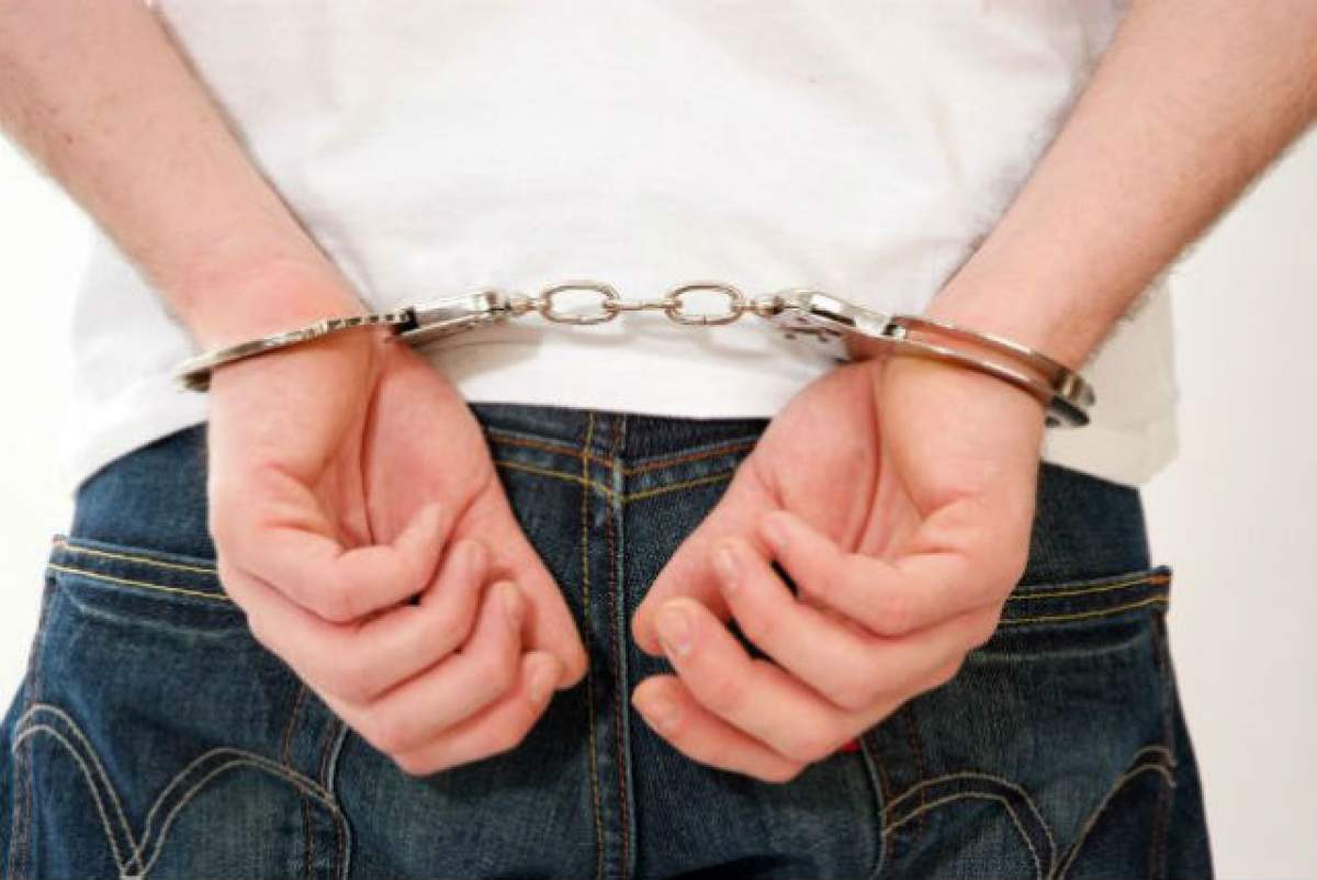Zeci de români, reţinuţi în Danemarca pentru trafic de persoane şi fraudă